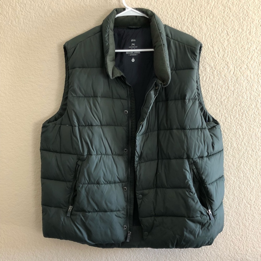 Gap Puffer Vest